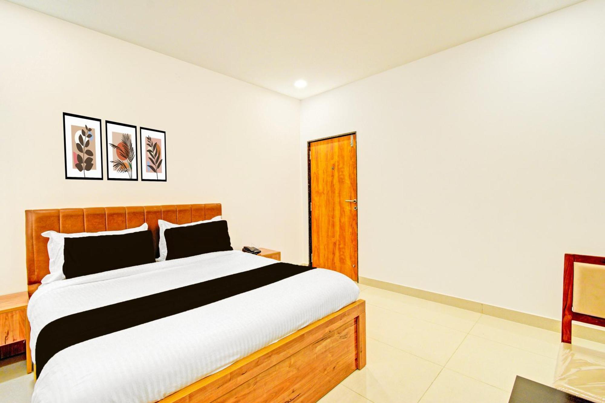 Super Townhouse Oak Suchitra Kompally Road Formerly Sun Moon Hotels Trimulgherry Exterior foto